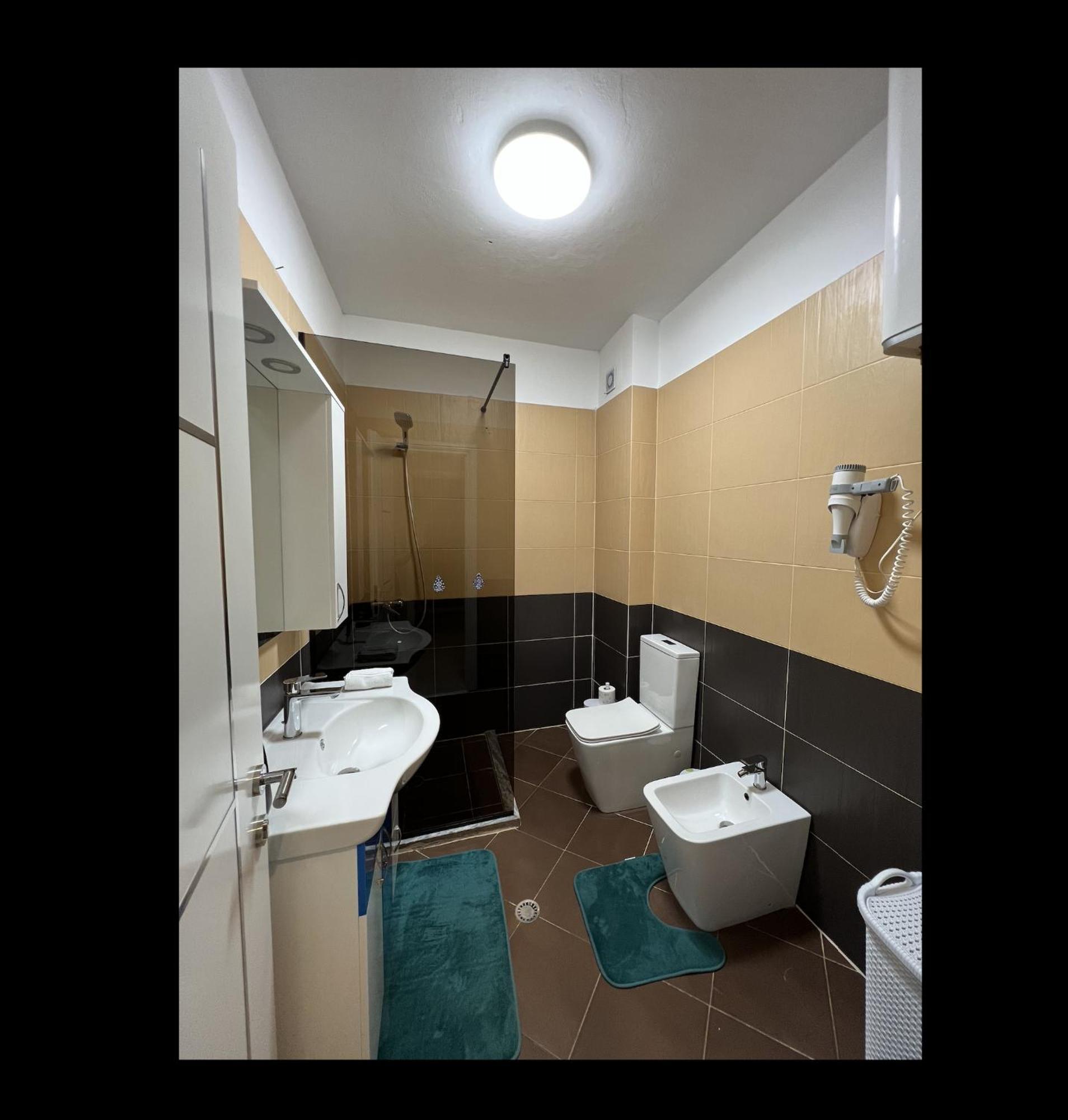 Bmb Apartament Durrës Buitenkant foto